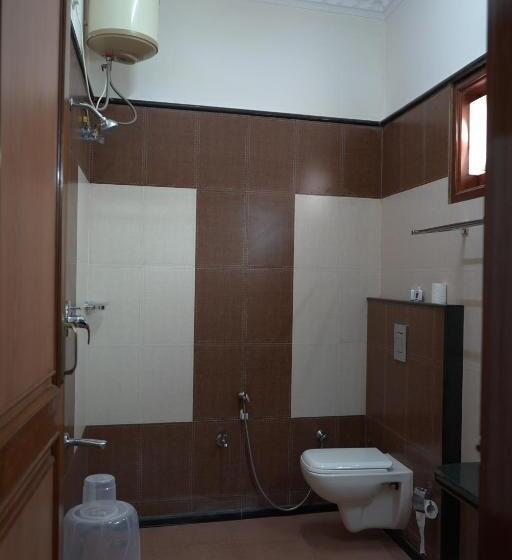 キングサイズベッドのスイートルーム, Holiday Valley Hotels And Resorts