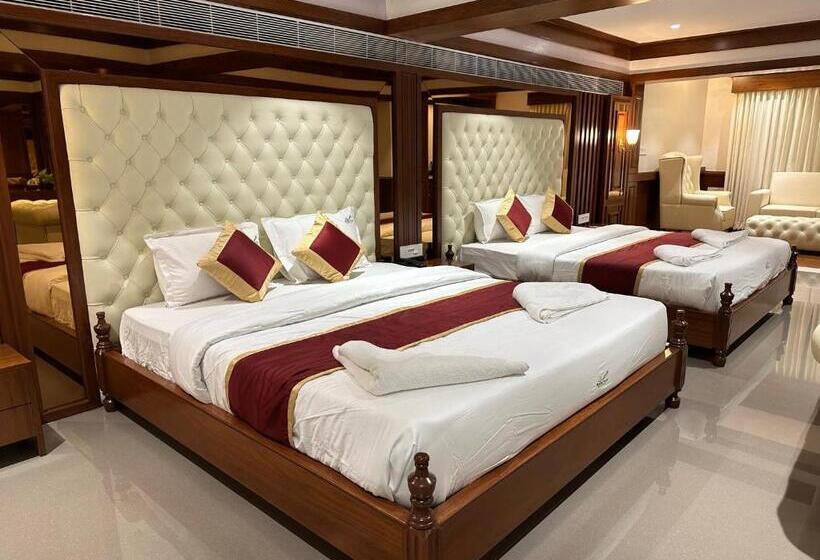 プレミアム４ベッドルーム, Holiday Valley Hotels And Resorts