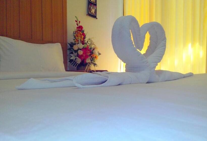 Quarto deluxe, โรงแรมพิมายบุรี Phimaiburi Apartment