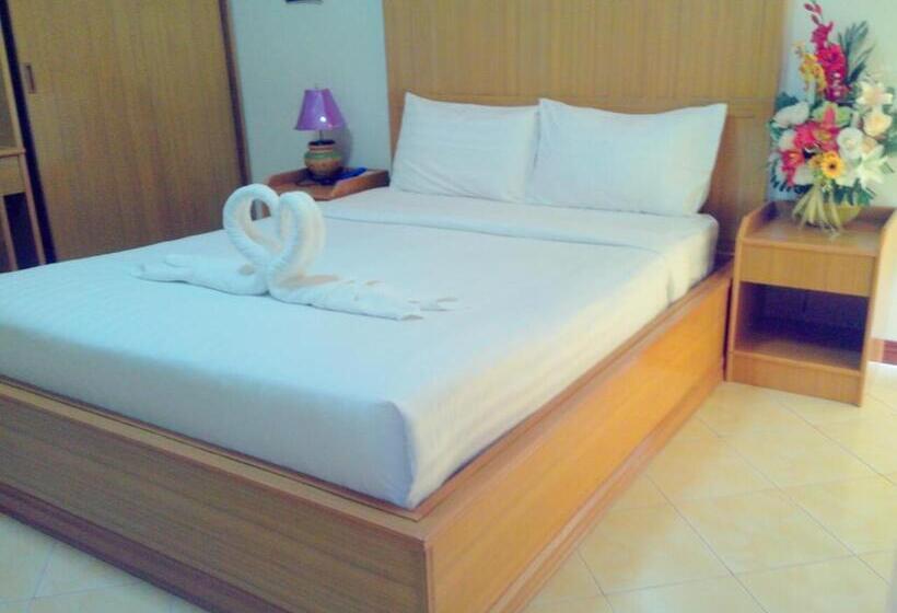 Номер Deluxe, โรงแรมพิมายบุรี Phimaiburi Apartment