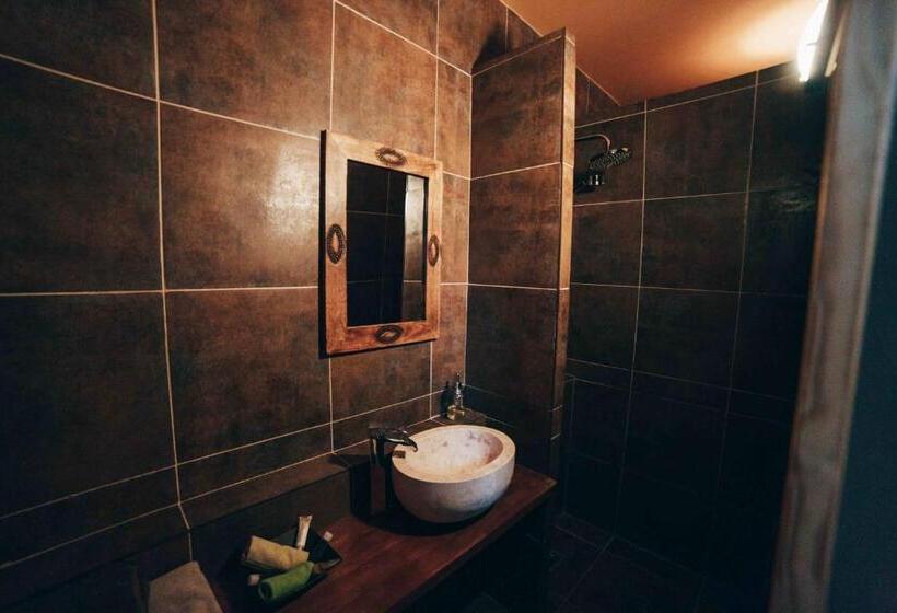 기본룸, Au Plaisir