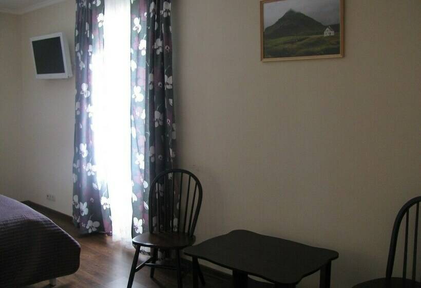 Номер Комфорт, Gallery Art