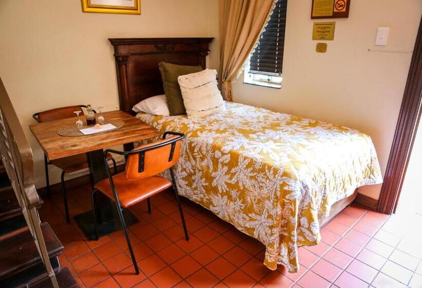 디럭스 룸, Scott S Manor Guesthouse Function And Conference Venue