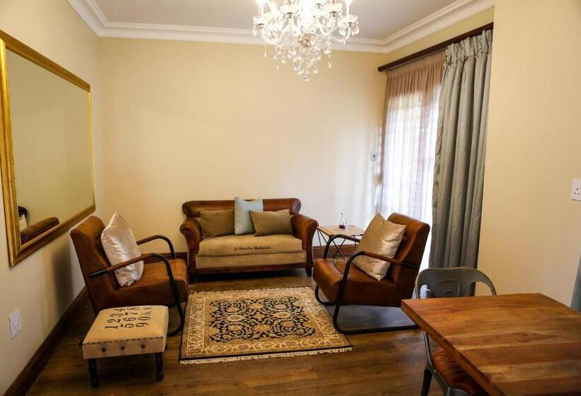 شقة غرفة واحدة, Scott S Manor Guesthouse Function And Conference Venue