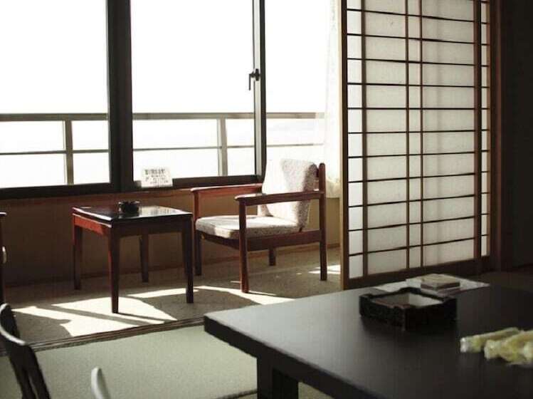غرفة كلاسيكية مطلّة علي البحر, Ryokan Kaiyutei