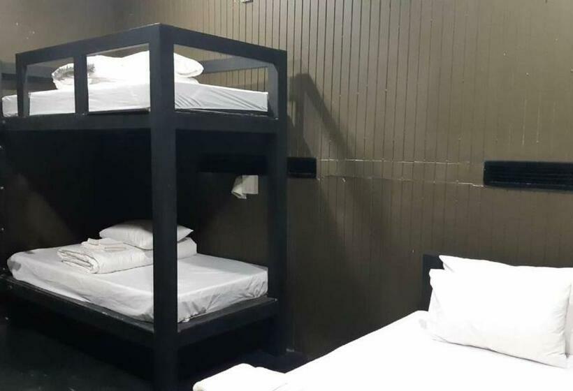 اتاق استاندارد, Capsule Hostel Chiangkhan