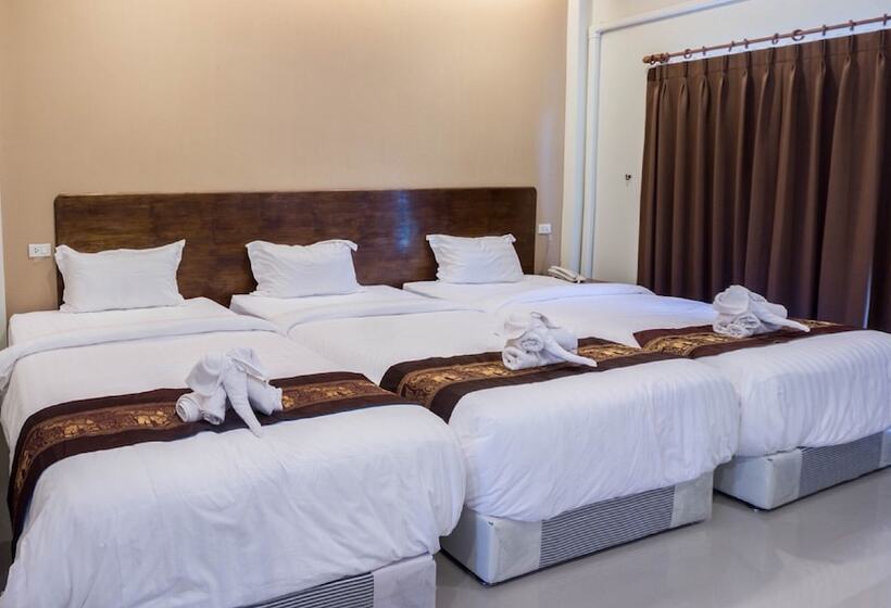 Номер Стандарт Трехместный, Hadthong Resort