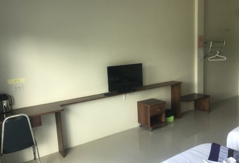 Номер Стандарт Трехместный, Hadthong Resort