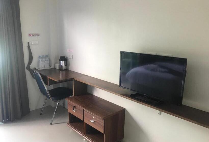 Семейный Номер, Hadthong Resort