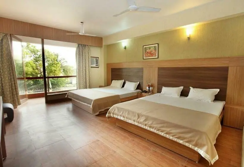 デラックスルーム, Kings Crown Resort   Mandarmani