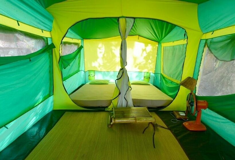 Standard Tent, Laoliang Beach