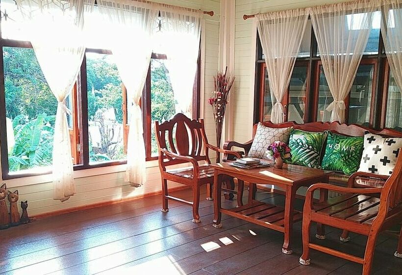 家庭间, Green Riverside Homestay