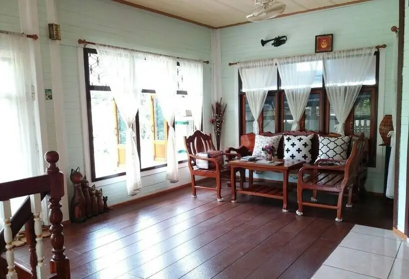 اتاق خانوادگی, Green Riverside Homestay