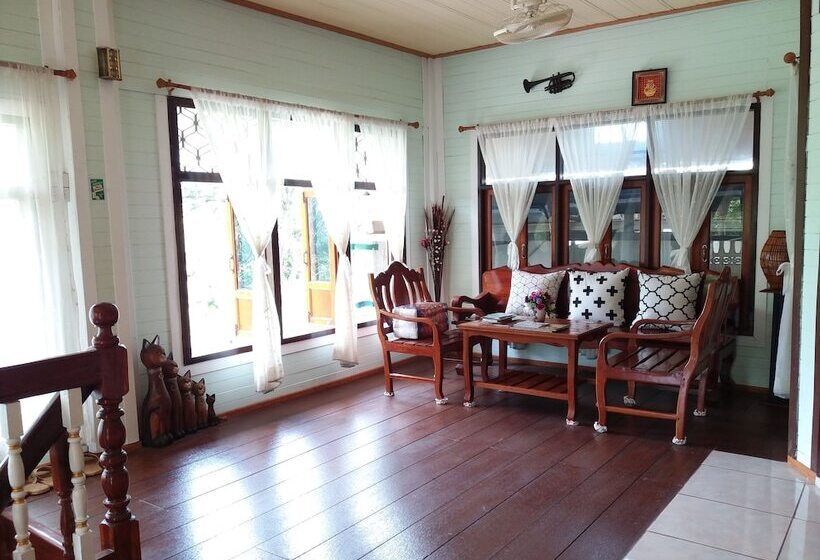 家庭间, Green Riverside Homestay