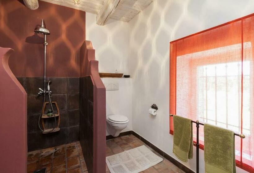 スタンダードルーム, La Louvière Des Bruyères