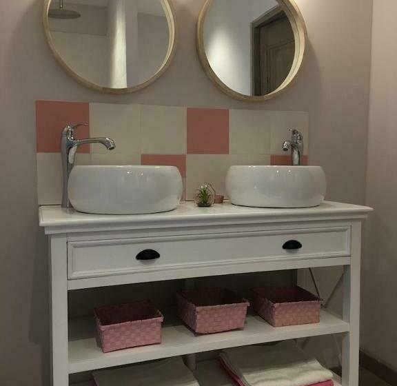 جناح عائلي, La Bastide Des Songes   Demeure D Hôtes