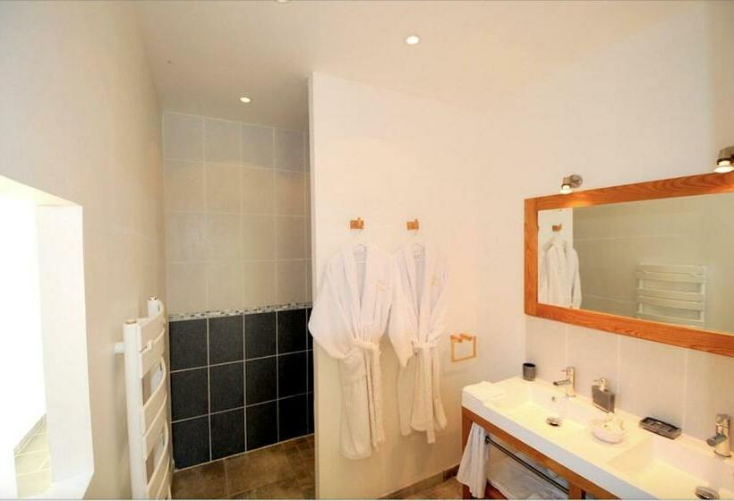 Люкс Вид на Бассейн, Ferme De L Ereau