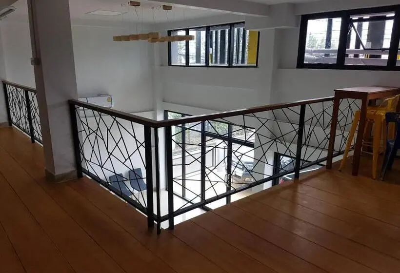 キングサイズベッドのスタンダードルーム, Riski Residence Bangbuathong
