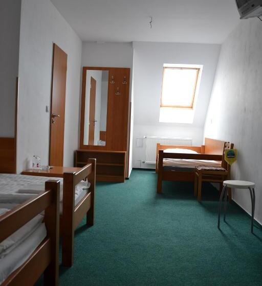 スタンダード4人部屋, Motorest A Motel Rohlenka Austerlitz