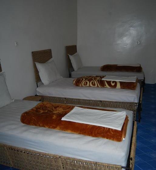 اتاق استاندارد سه نفره, Kasbah Ait Bouguemez