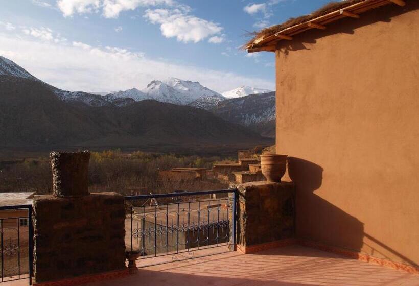 اتاق چهار تخته با دستشویی مشترک, Kasbah Ait Bouguemez