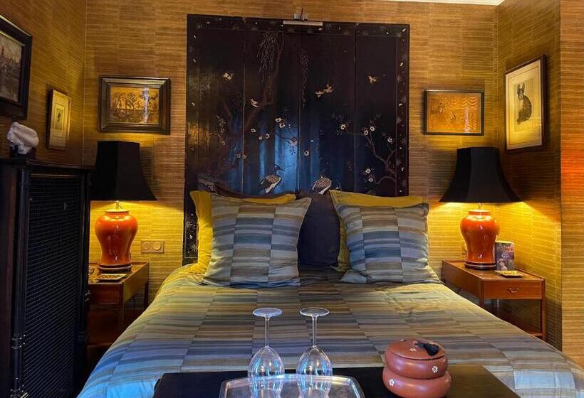 חדר סטנדרט עם ג'קוזי, Toute Une Histoire