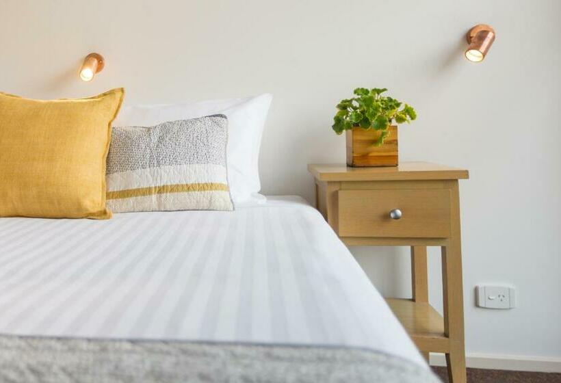 장애인을 위한 킹사이즈 침대 스탠다드 룸, Fox On The Run Motel Kilmore