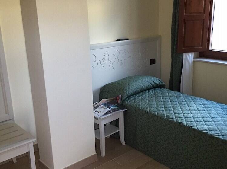 חדר סטנדרט יחיד, San Berardo