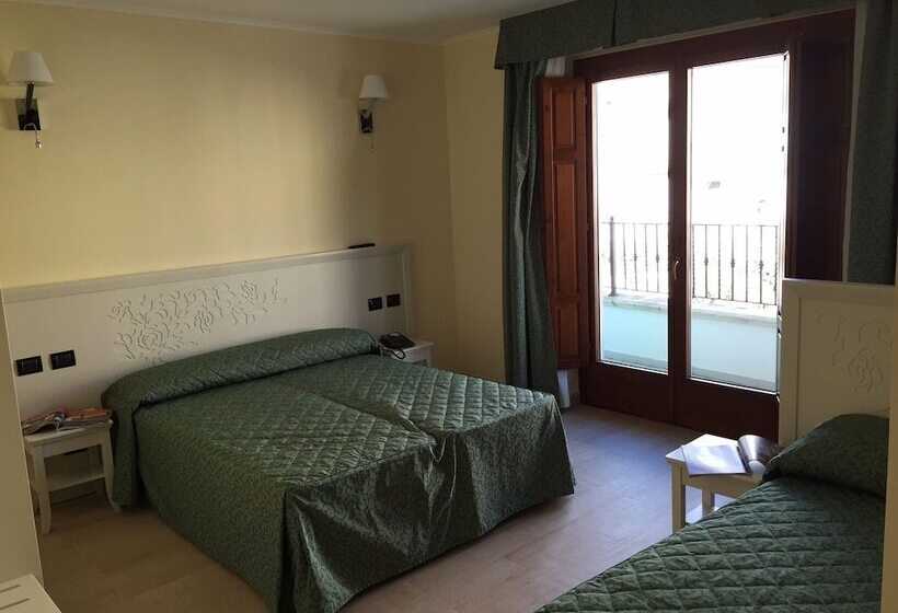 Номер Стандарт Трехместный, San Berardo