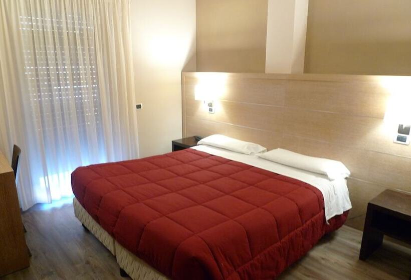 חדר סטנדרט, De Meis