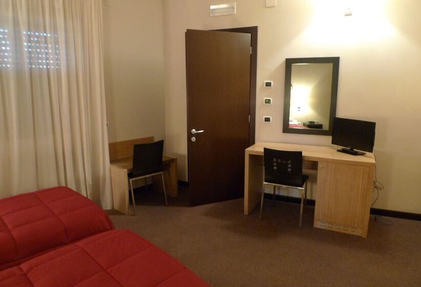 חדר סטנדרט, De Meis