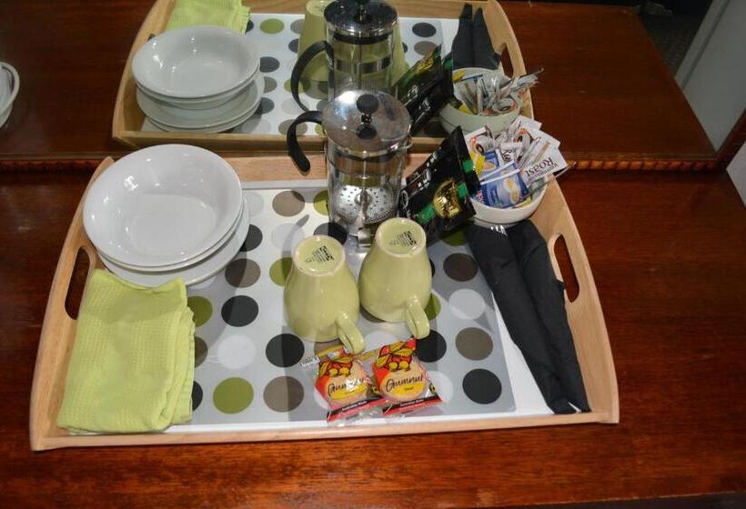 스탠다드 트리플 룸 테라스, The Apple Inn