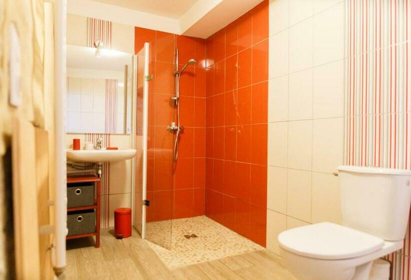 스탠다드 룸, Les Terrasses De Bessou