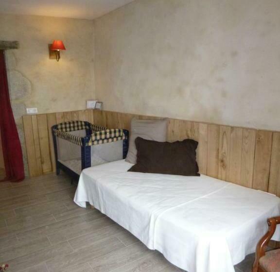 غرفة قياسية, Les Terrasses De Bessou