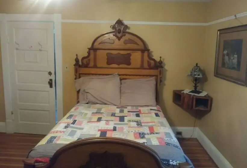 ダブルベッドスタンダードルーム, Steamers Bed & Breakfast
