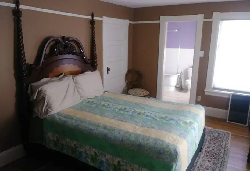 ダブルベッドスタンダードルーム, Steamers Bed & Breakfast
