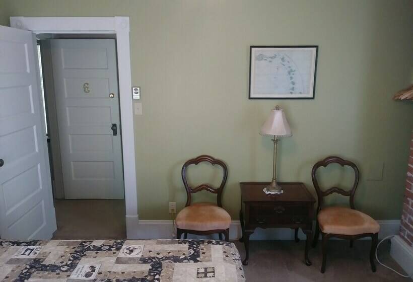 ダブルベッドスタンダードルーム, Steamers Bed & Breakfast