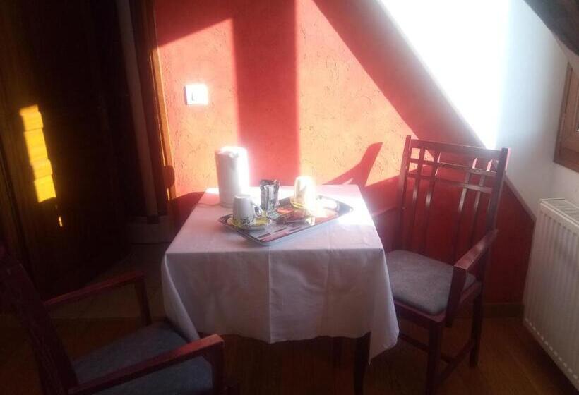 Номер Стандарт, Chambres D Hotes La Ferme Du Bout De La Ville
