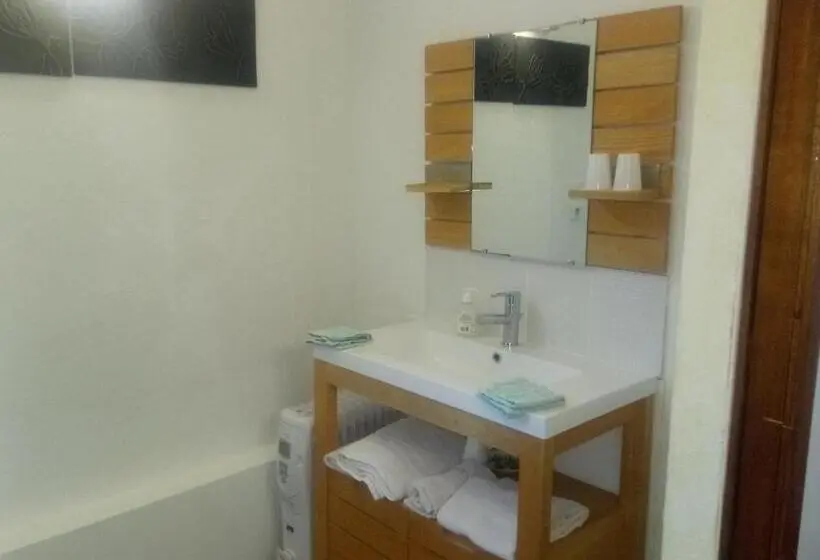 スタンダードルーム, Chambres D Hotes La Ferme Du Bout De La Ville