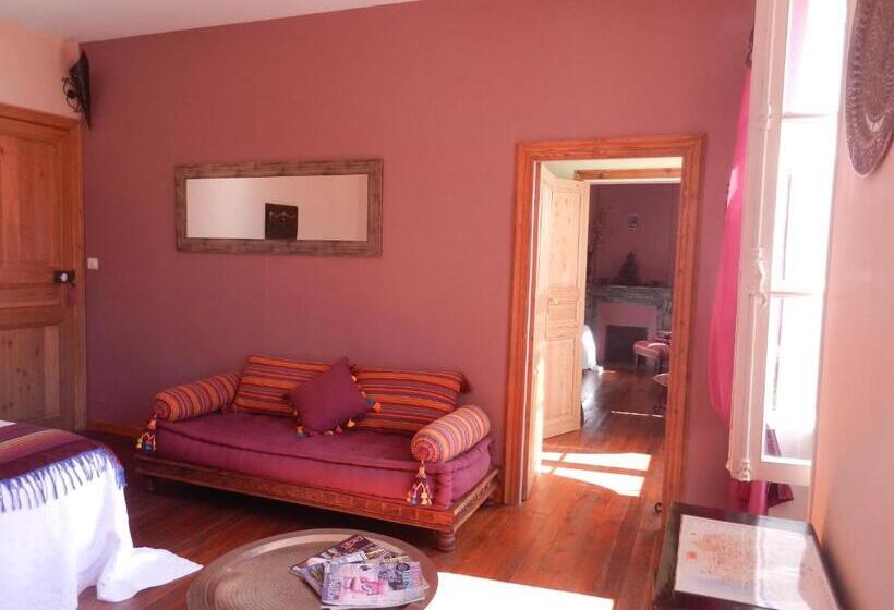 Семейный Номер, Le Patio Des Senteurs