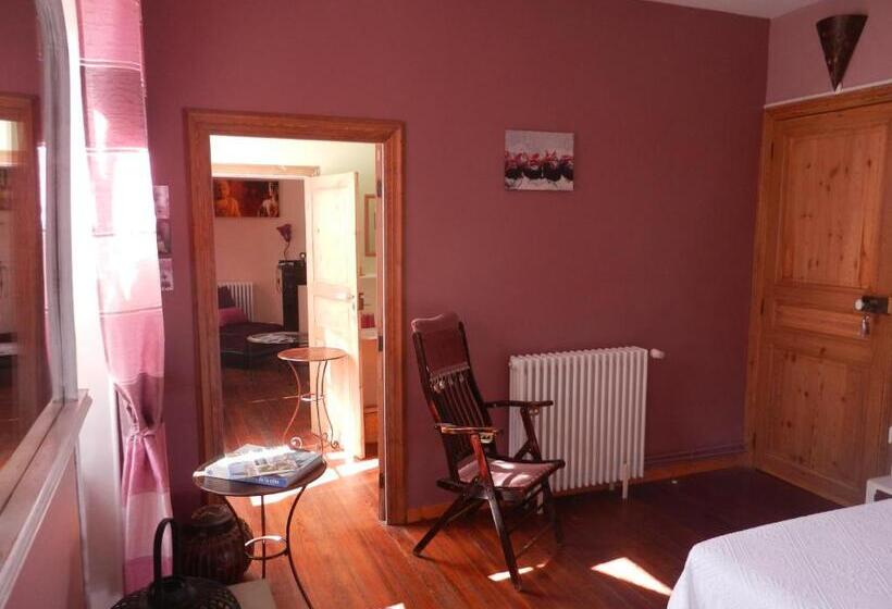 Семейный Номер, Le Patio Des Senteurs