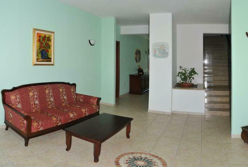 标准间, Pietrapanna