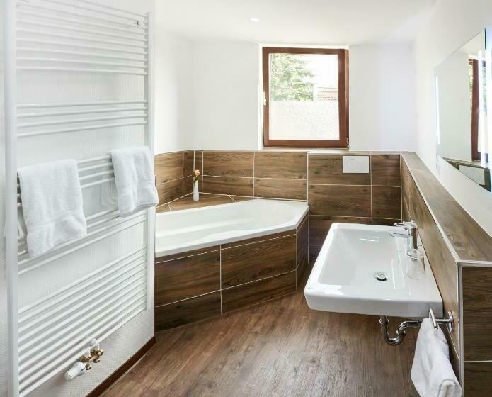 Полулюкс Повышенной Комфортности, Landhotel Fernblick