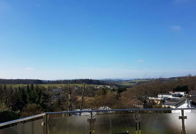 חדר סטנדרט מותאם לאדם עם מוגבלויות, Landhotel Fernblick