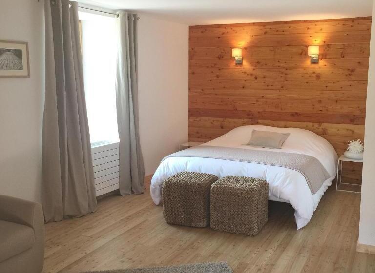 标准房带园景, La Maison Abeil