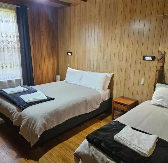 ファミリールーム, Lake Leake Inn