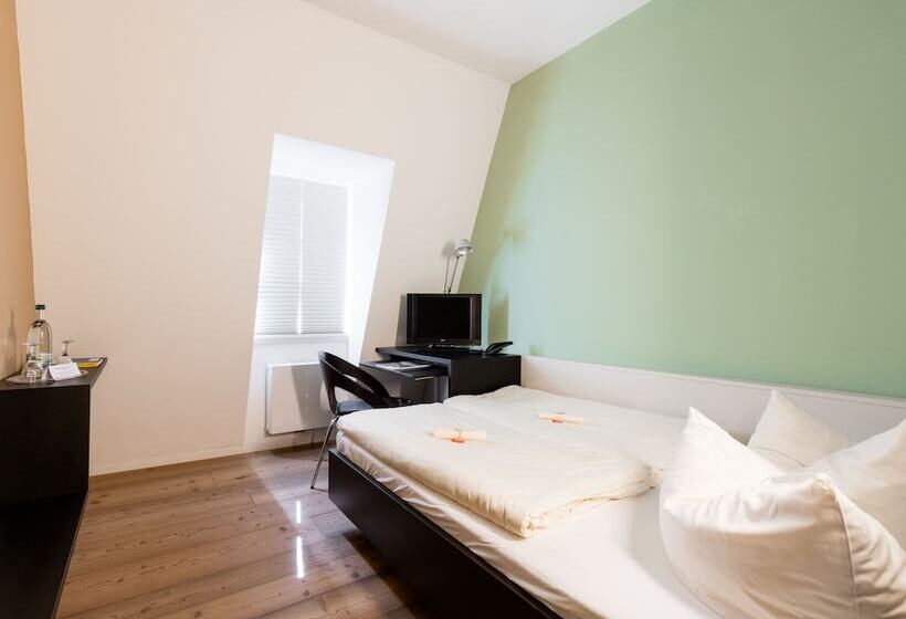 غرفة أساسية, Schloss Ettersburg Weimar