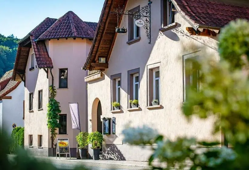 バルコニー付きスタンダードルーム, Landgasthaus & Hotel Zur Krone