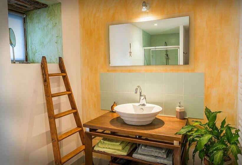 Номер Комфорт, Chambres Et Jardin De Pierres