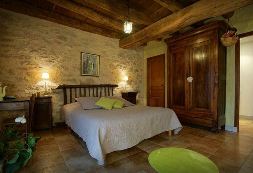 Номер Комфорт, Chambres Et Jardin De Pierres